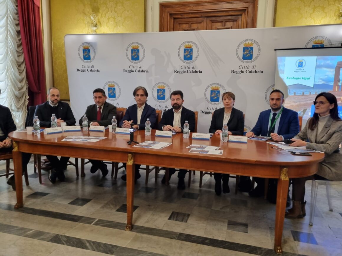 Presentato il nuovo Servizio Di Raccolta Differenziata operato da Ecologia Oggi Spa a Reggio Calabria Presentato il nuovo Servizio Di Raccolta Differenziata operato da Ecologia Oggi Spa a Reggio Calabria